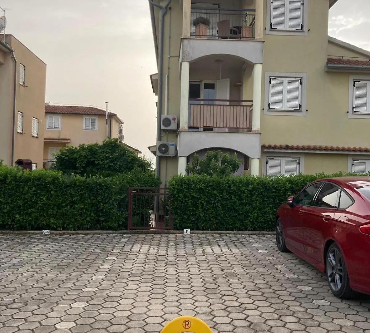 شقة Dachgeschoss-Apartment 